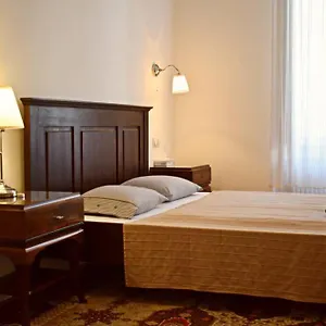 In Historical Building With Free Private Parking Appartamento Budapest